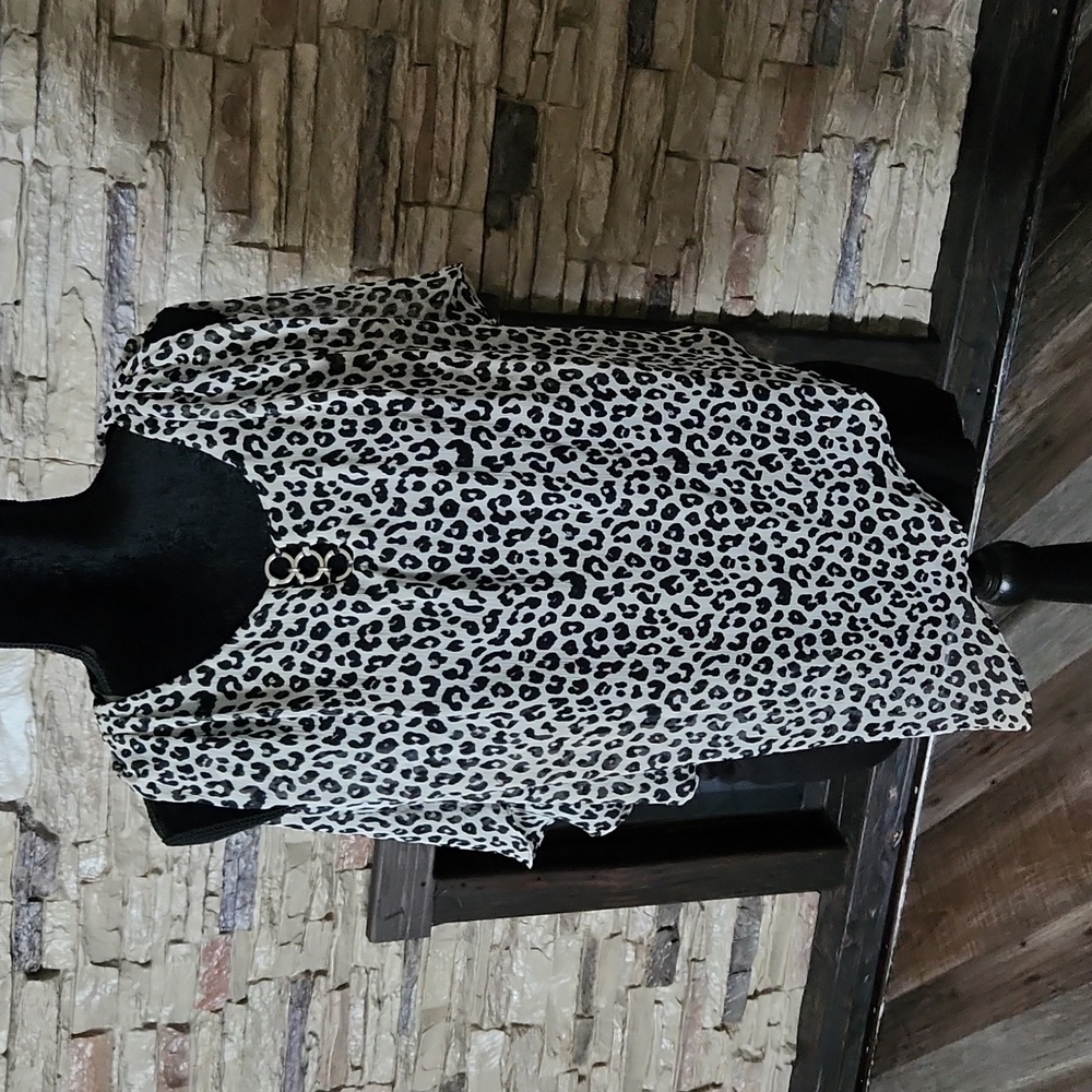 Women's blouse